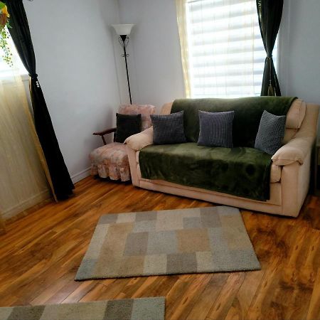 Downtown Apartment Next To Highway Netflix+Wifi Edmundston Esterno foto